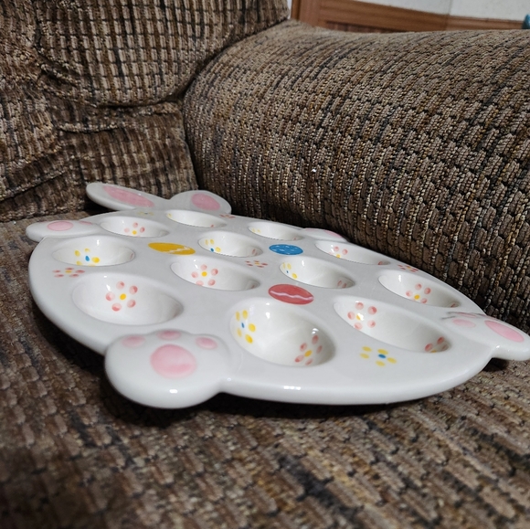 Temptations Easter Bunny Egg Tray Ceramic 15x9in Beautiful Easter Decor - Picture 4 of 9